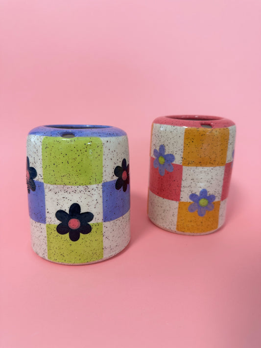 Checker flower sipper